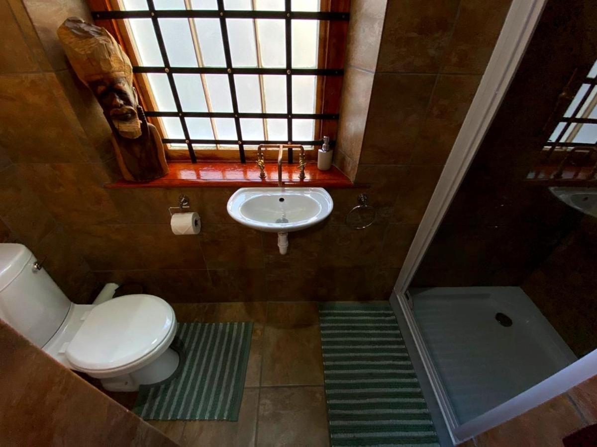Uthando Backpackers Lodge 奥茨胡恩 外观 照片