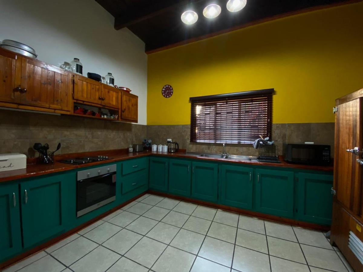 Uthando Backpackers Lodge 奥茨胡恩 外观 照片